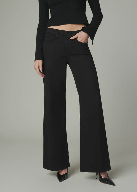 Joe's Jeans The Lou Lou in Black